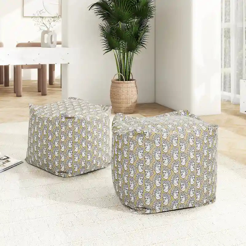 Pouf poggiapiedi cubo ricamato da 23" con imbottitura in microsfere