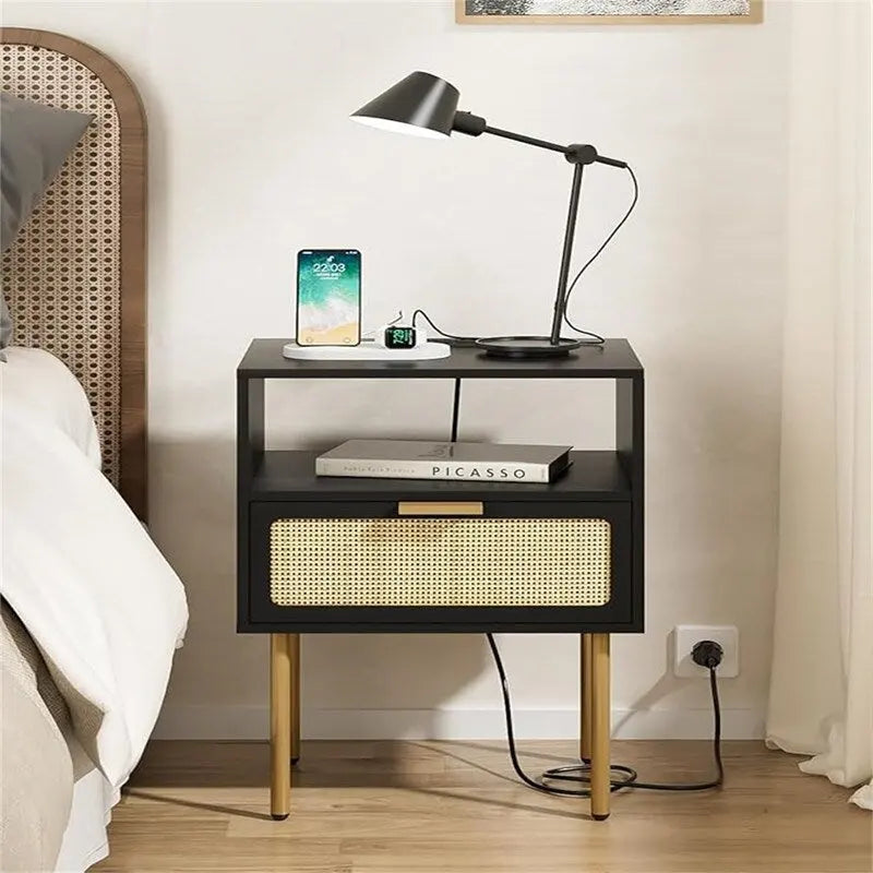 Comodino con Stazione di Ricarica e Cassetto Contenitore
